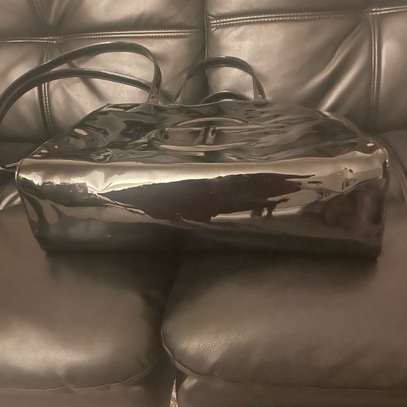 Authentic Excellent Condition Medium Telfar Tote Black Patent Leather - Picture 2 of 4